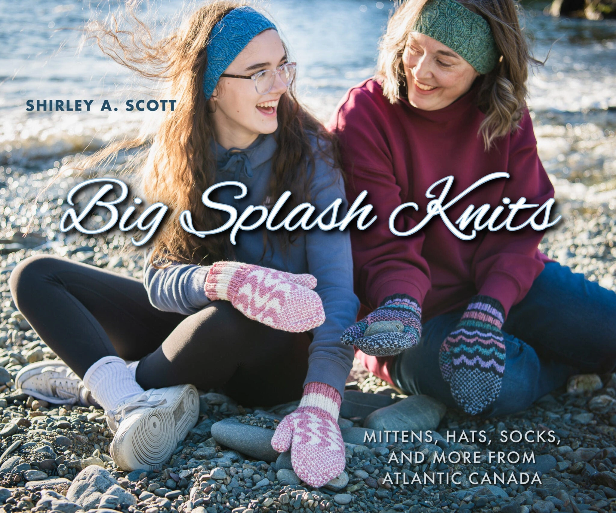Splash Knits: Cozy Comfort & Bold Color – Hand-Knitted Originals!