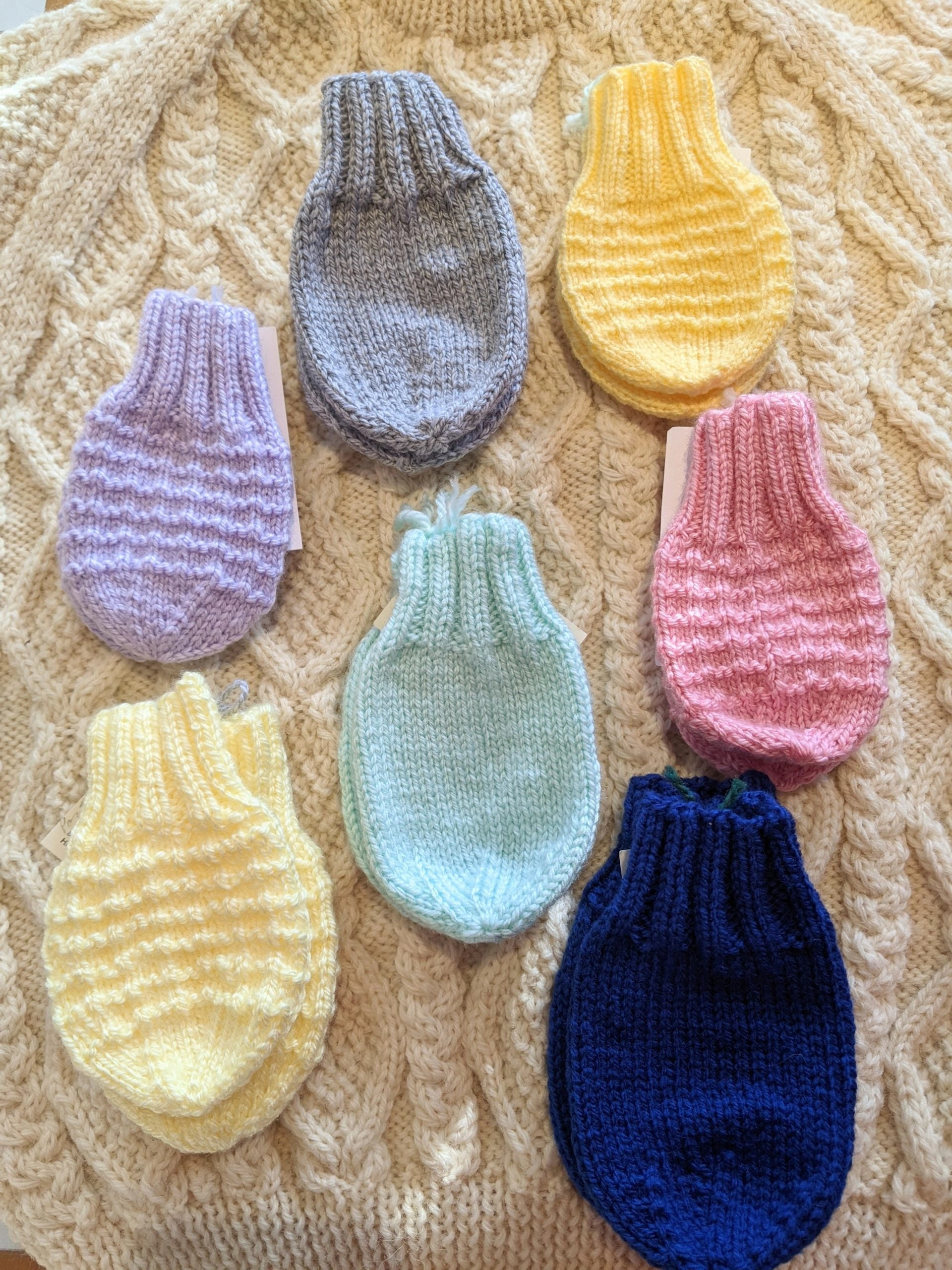 Cozy Baby Mitts: Snuggle-Ready Hands for Your Little One