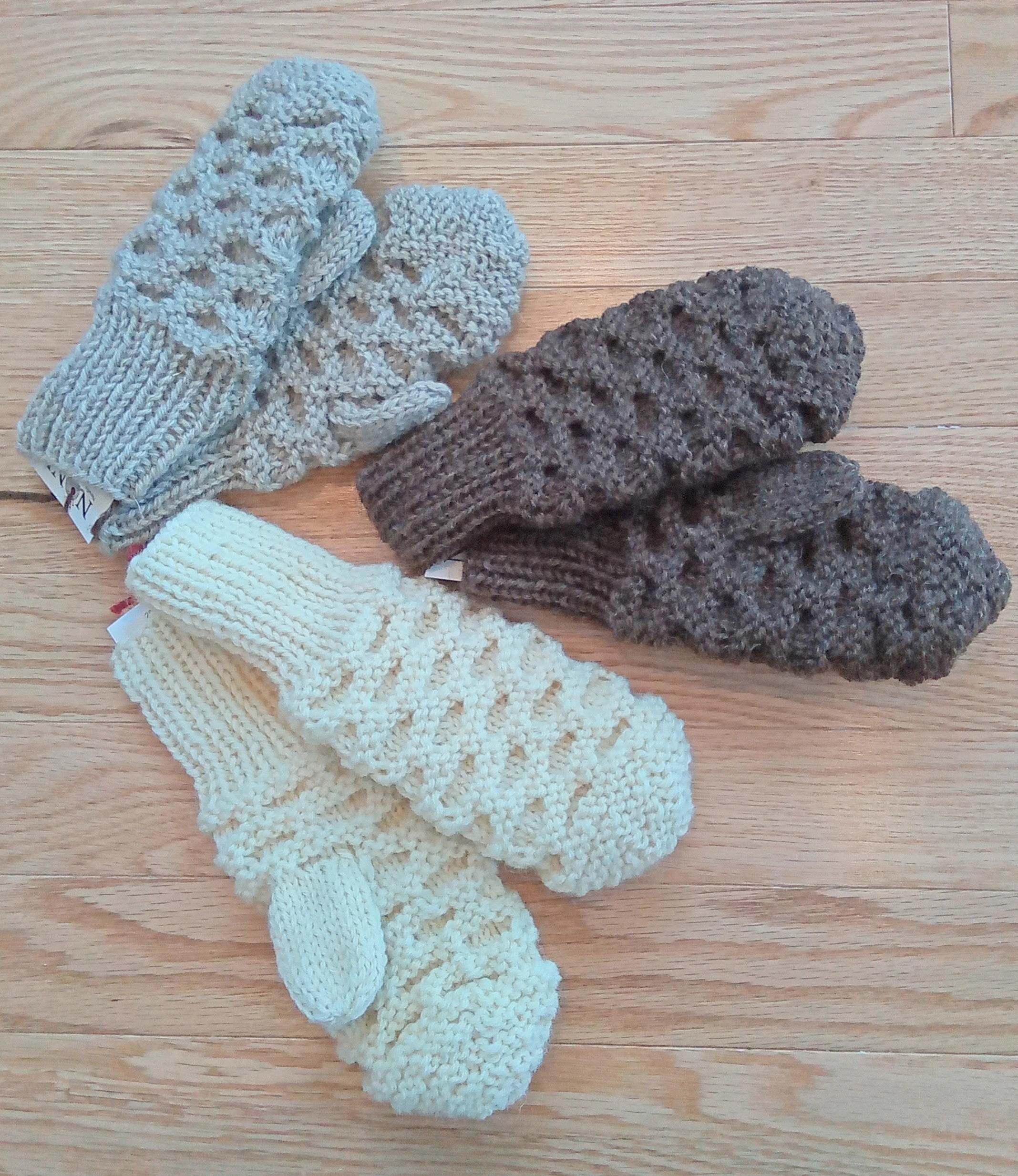 Silky Smooth Bubble Mitts: Make Bath Time Magical for Kids!